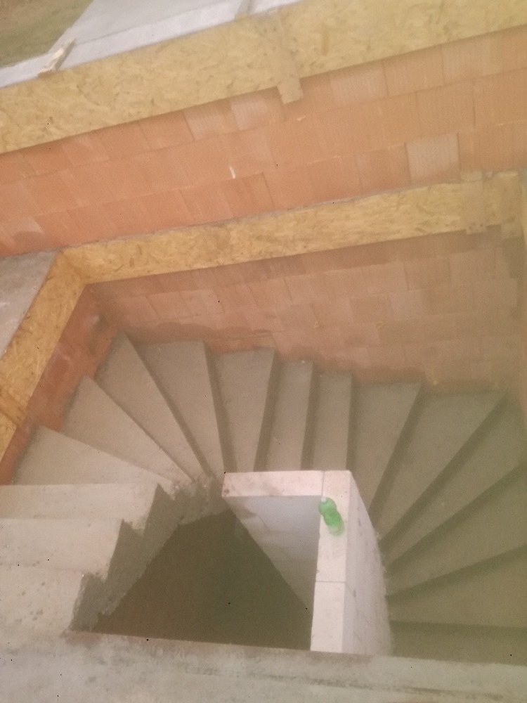 Realizace tesařských a stavebních prací — fotografie 12